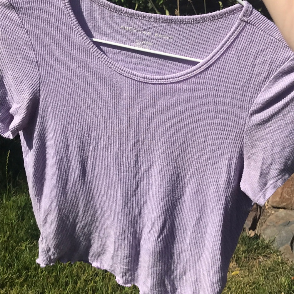 🦋American Eagle light purple top 💞